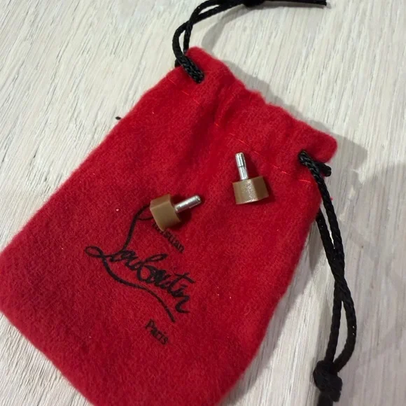 Christian Louboutn Iriza 85 mm Pumps - Picture 8 of 8